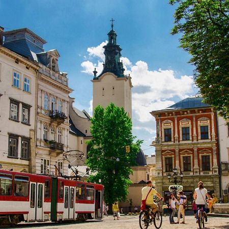 Люкс Апартаменти На Площі Ринок Lviv Buitenkant foto